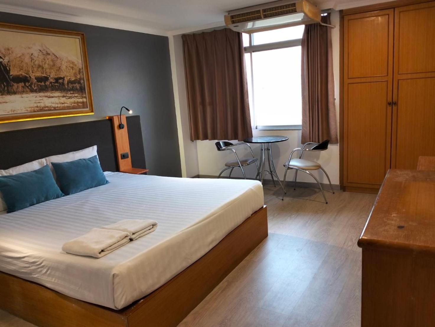 Shagwell Mansions Hotel Pattaya Buitenkant foto