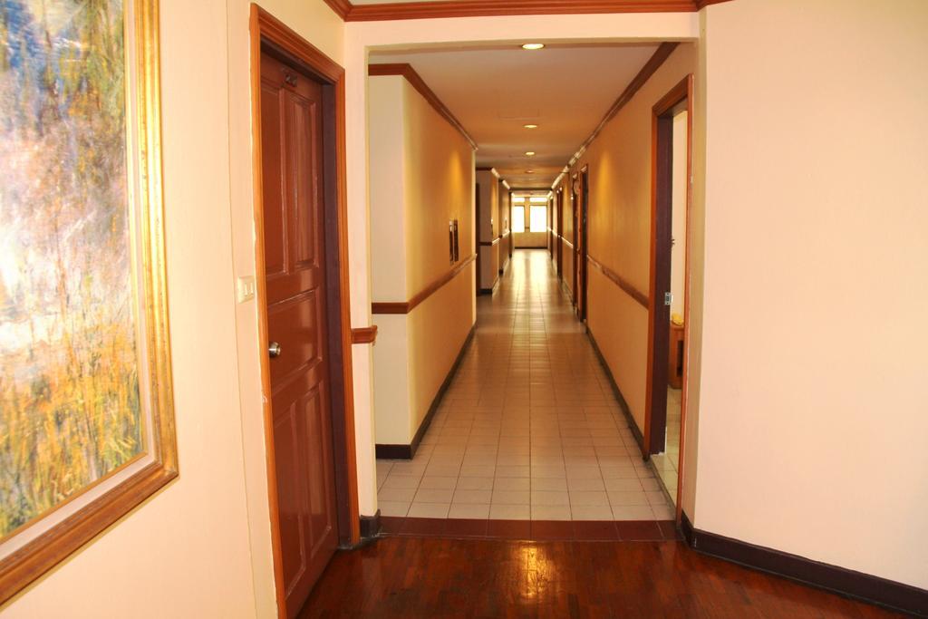 Shagwell Mansions Hotel Pattaya Buitenkant foto