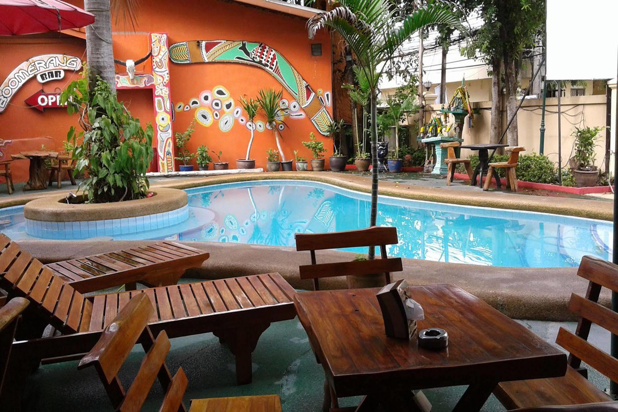 Shagwell Mansions Hotel Pattaya Buitenkant foto
